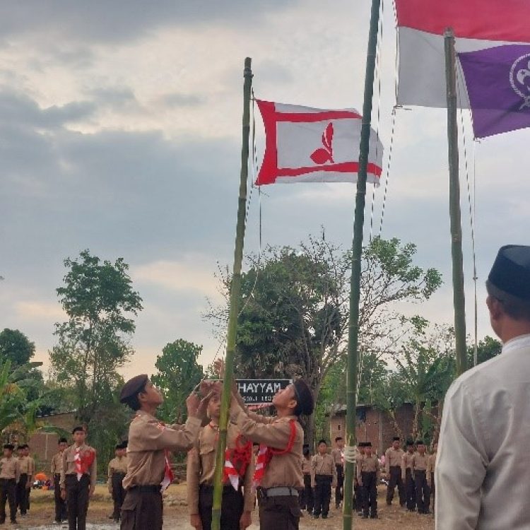 Mukhayyam dan Tapak suci Mukhayyam dan Tapak suci
